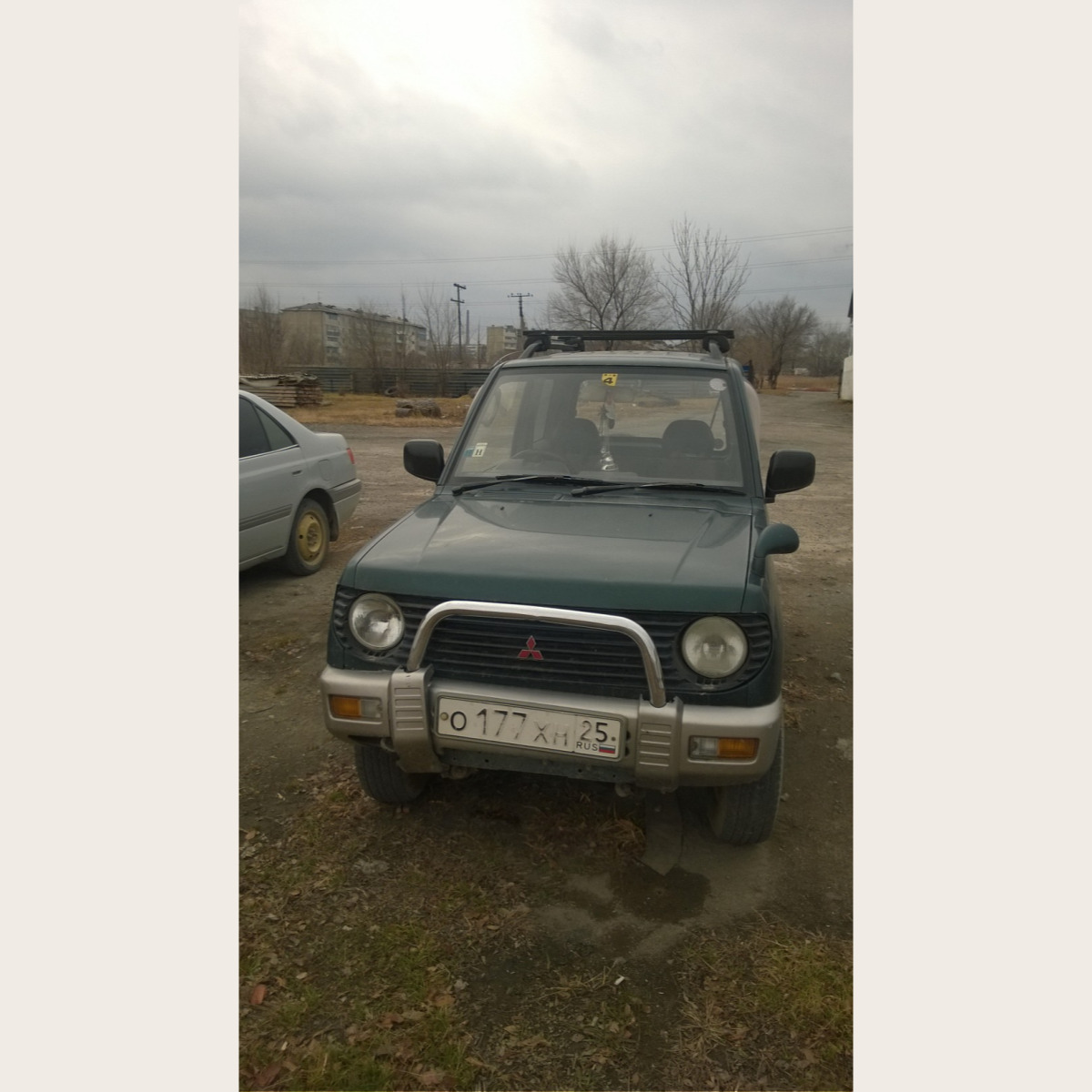 MITSUBISHI PAJERO MINI, E177ХН 25 (1996) (Ярославская горнорудная компания)