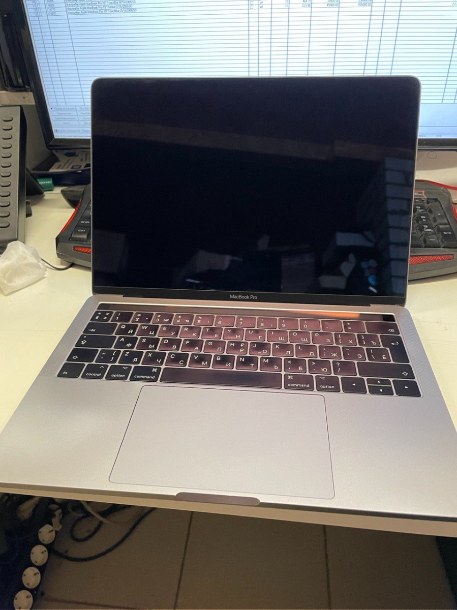 Ультрабук Apple MacBook Pro 13