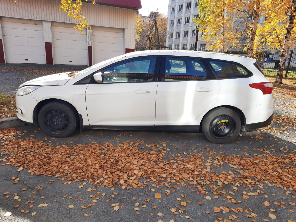 Автомобиль Ford Focus Ambientе гос.№ Е934СМ186 (2013) г. Сургут