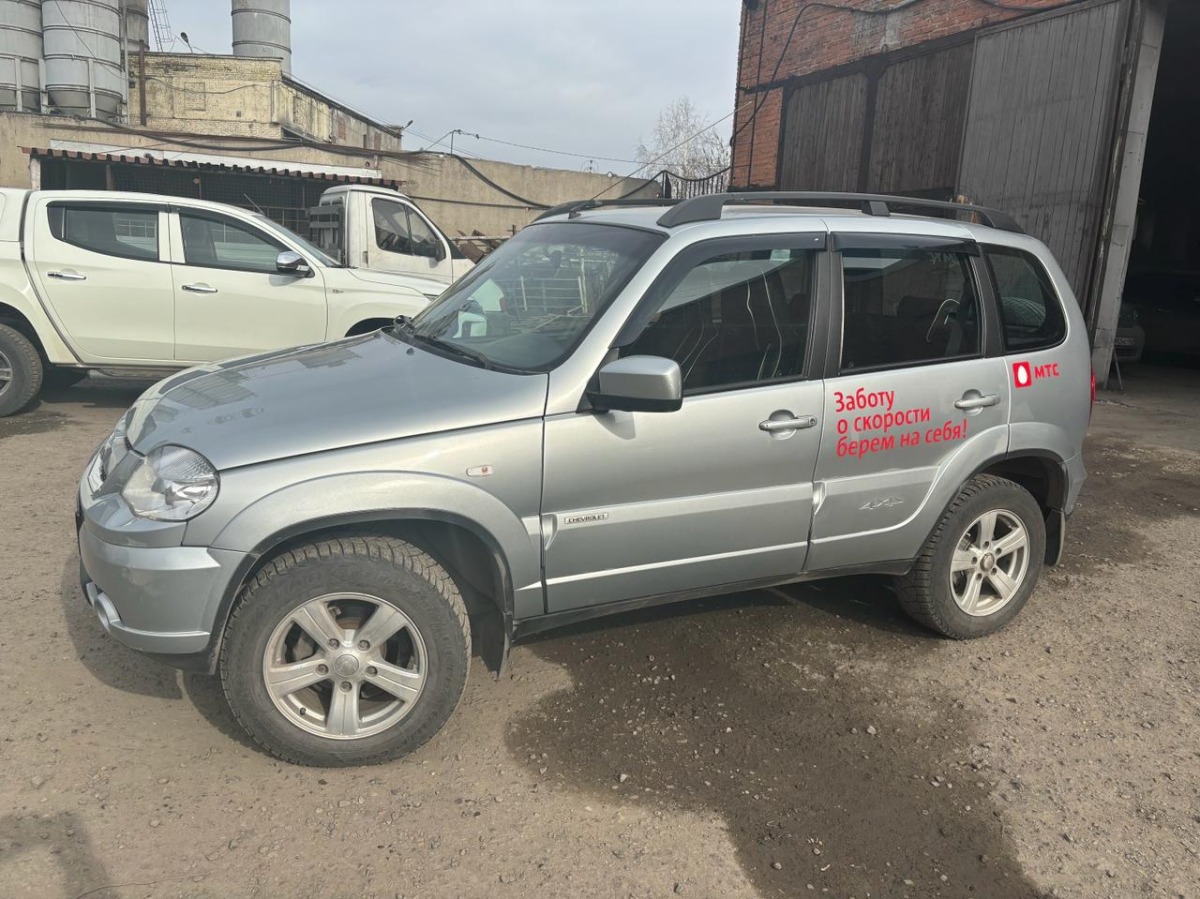 CHEVROLET NIVA K702EO142 (2015) г. Междуреченск