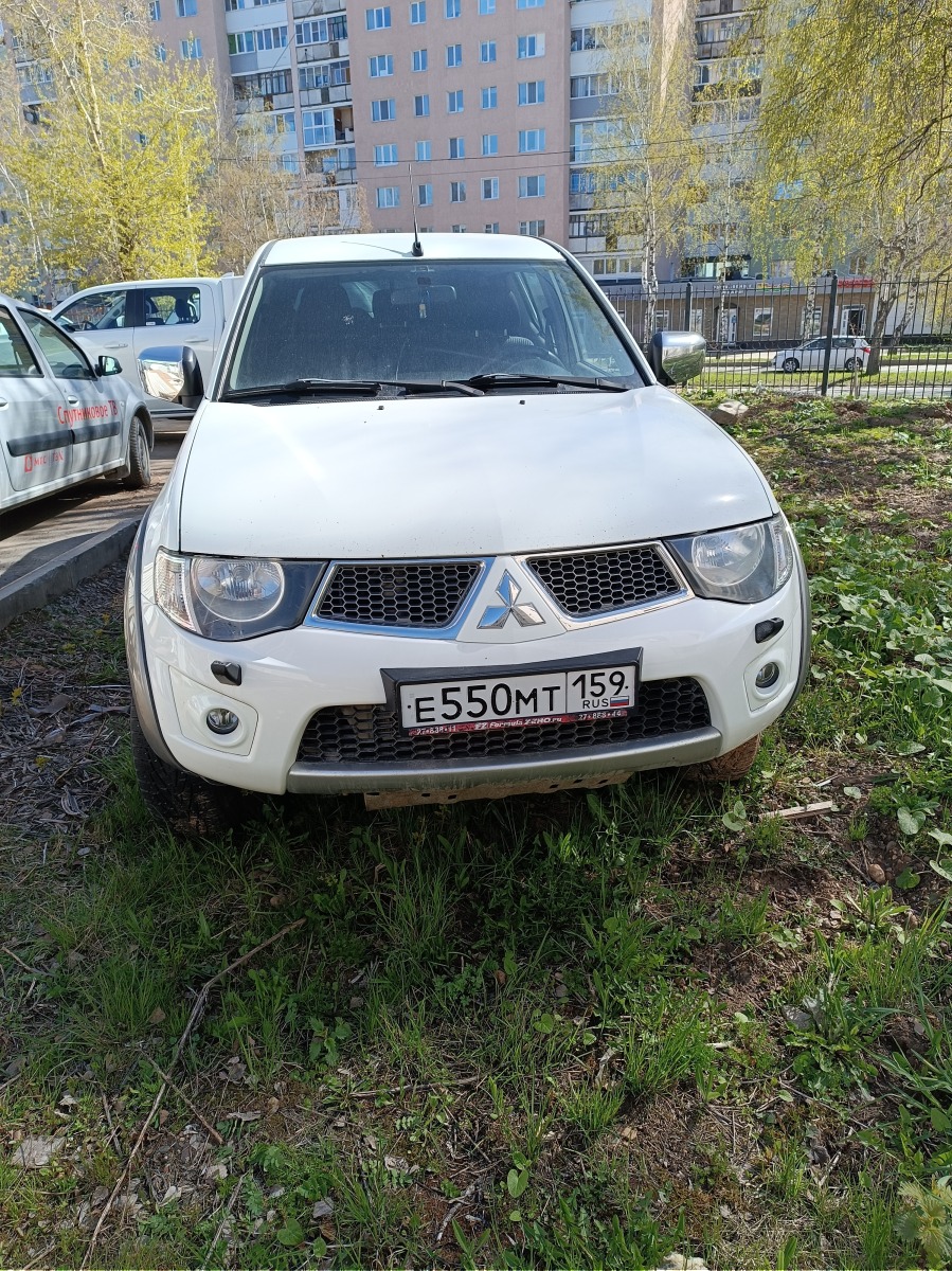 Автомобиль Mitsubishi L200 № Е550МТ159 (2013) Пермь