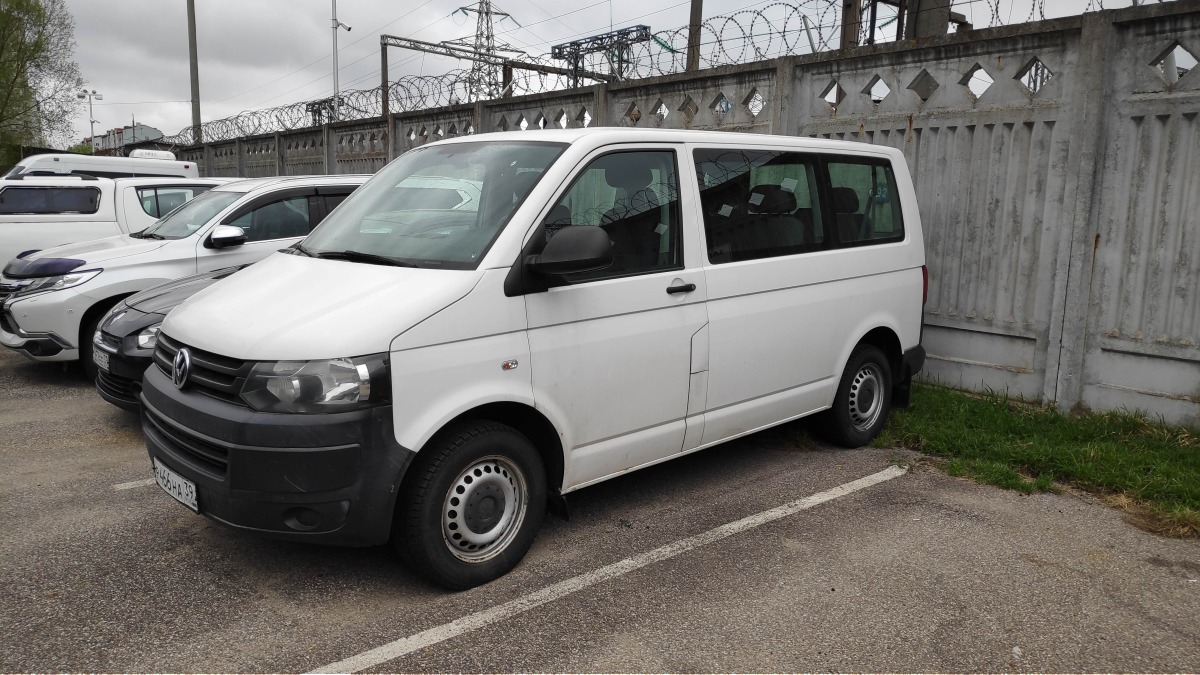 Volkswagen Caravelle Р466НА39 (2013) Калининград